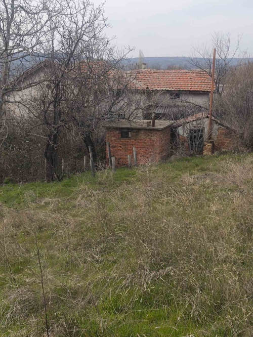 Haskovo, s. Kostur, Zum Verkauf