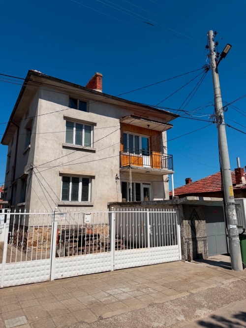 Хасково, гр. Харманли, ПРОДАВА