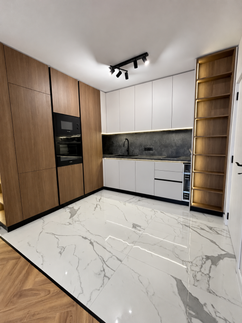 Luxury two-bedroom apartment in Svilengrad - new construction, 97.85 sq.m, floor 2, with access control and amenities nearby.