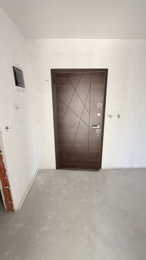 Lüks dört odalı daire Svilengrad'da - yeni inşaat, 15. Akt ile, 150.65 m², eşyasız, teraslı ve asansörlü, ayrı bir depo odası ile.