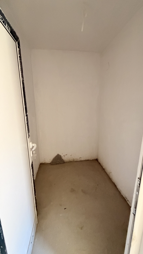 Lüks dört odalı daire Svilengrad'da - yeni inşaat, 15. Akt ile, 150.65 m², eşyasız, teraslı ve asansörlü, ayrı bir depo odası ile.